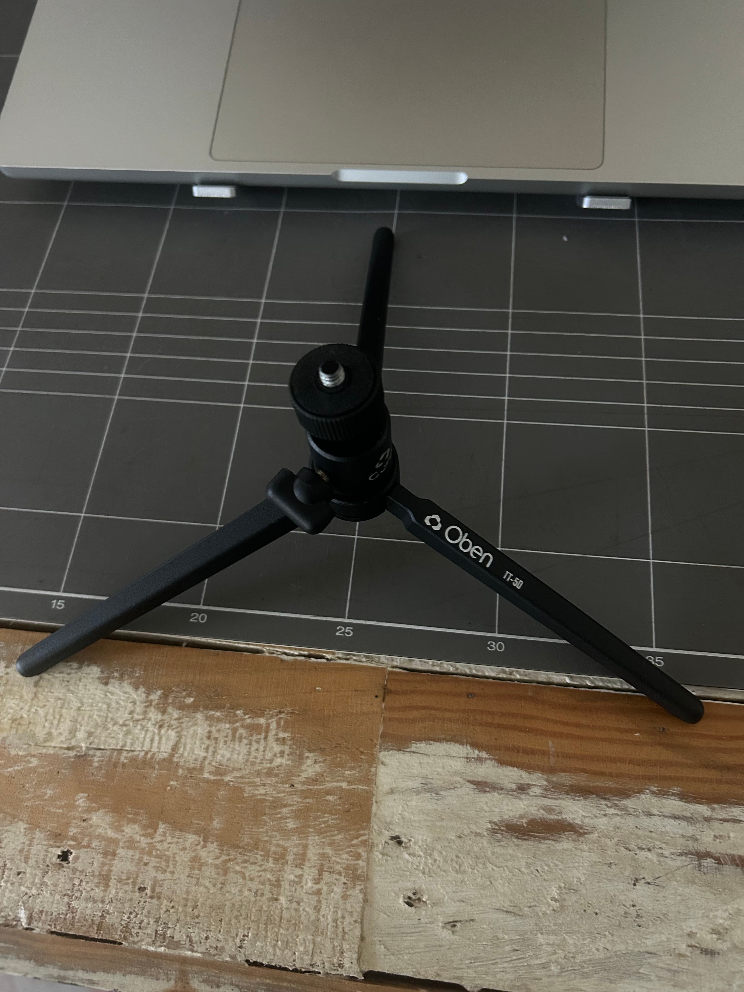 Little tripod